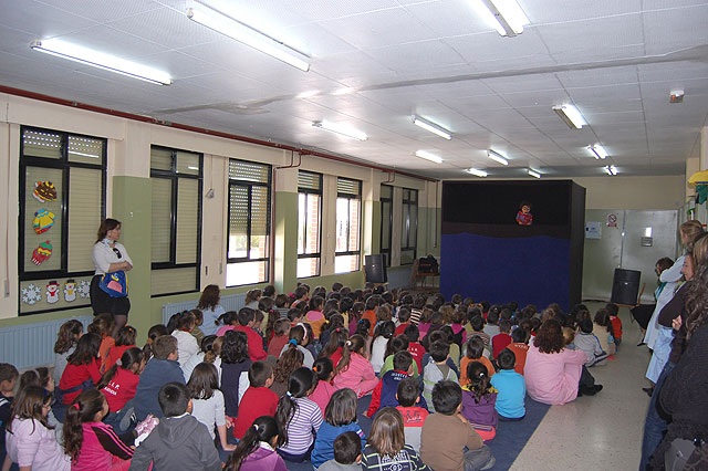 Los títeres alegran el “Valentín Buendía” de Las Torres de Cotillas - 2, Foto 2
