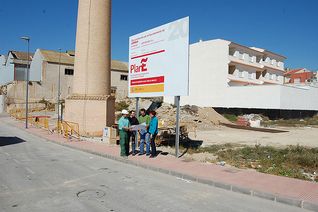 Las obras de acondicionamiento del entorno de la Chimenea de la Carreta de Lorquí, a buen ritmo - 2, Foto 2