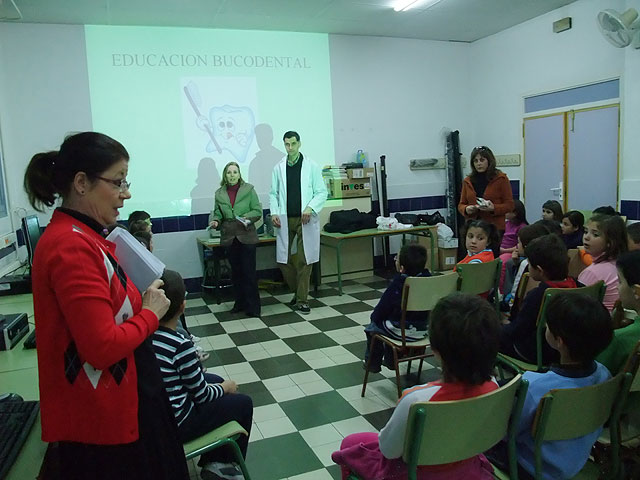Los escolares de Santomera han participado en las ‘Jornadas de la Higiene Bucodental’ organizadas por la concejalía de Educación y Cultura - 2, Foto 2