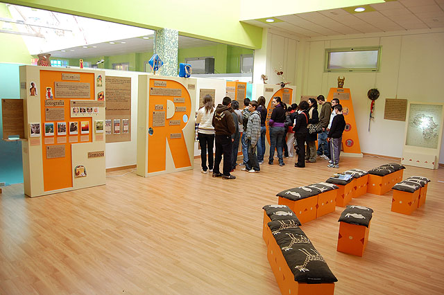 Los escolares de Las Torres de Cotillas “recorren” el continente africano - 1, Foto 1