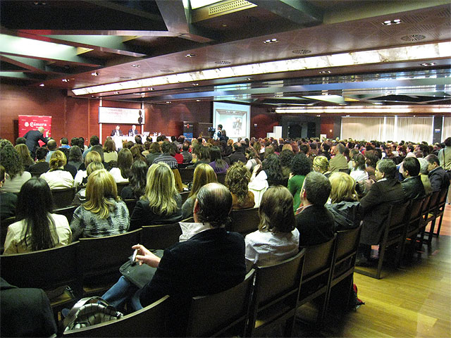Más de 400 comerciantes participan en la jornada ‘Merchandising en el punto de venta y escaparatismo’ - 1, Foto 1