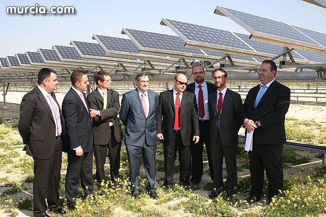 Inaugurada en Totana una planta solar fotovoltaica de 900 kilovatios, Foto 1