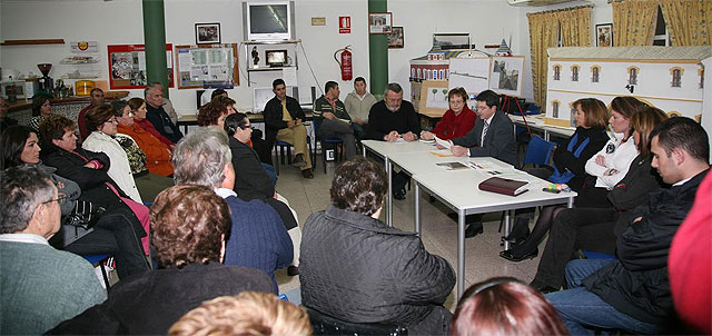 Los vecinos de San Lázaro consensuarán en asamblea cómo quedará su calle principal con la remodelación prevista por el Ayuntamiento en el PIMUN ´09 - 2, Foto 2