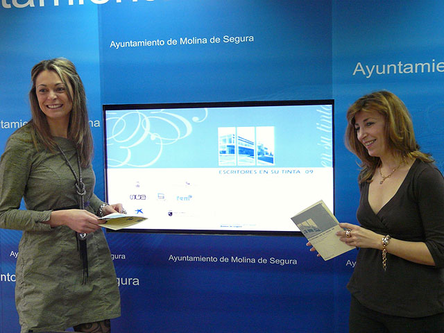 Ian Gibson, Javier Sierra, Luis Rojas Marcos, Andrés Trapiello y Ángela Vallvey serán los protagonistas del Ciclo de Encuentros Literarios Escritores en su tinta’09 de Molina de Segura - 1, Foto 1