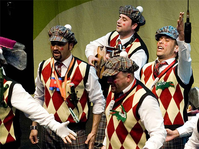 La ironía y comicidad de las Chirigotas llena las butacas del Teatro Circo - 3, Foto 3