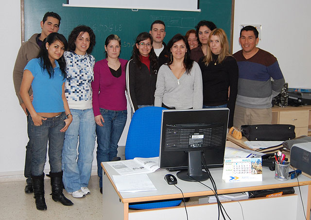 Clases de inglés para mejorar la gestión comercial en Las Torres de Cotillas - 2, Foto 2