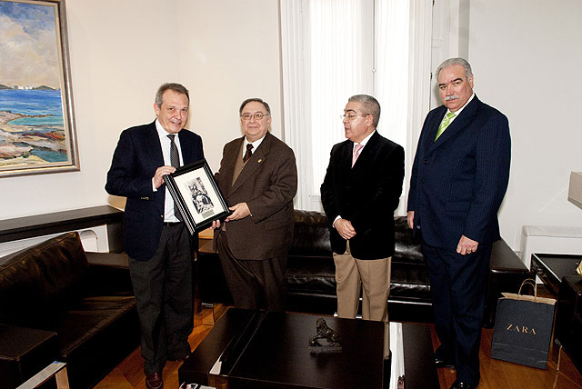 Este lunes se conocerá al Procesionista del Año de la Semana Santa 2009 - 1, Foto 1