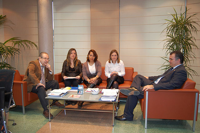 Radio Fundación Ecca apuesta por la integración de los inmigrantes - 1, Foto 1