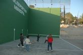 Las instalaciones del frontón del Polideportivo Municipal son restauradas por primera vez en 28 años