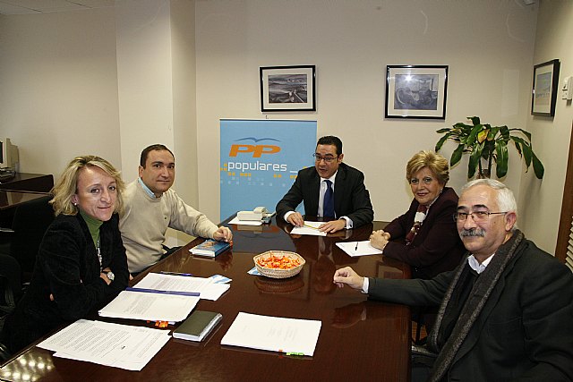 El PP respalda el derecho de  los padres a que no se utilice Educación para la ciudadanía para adoctrinar a los alumnos - 1, Foto 1