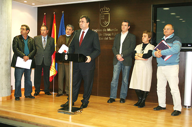 Gobierno regional, patronal y sindicatos ultiman un pacto social para facilitar el acceso de los ciudadanos a la vivienda - 2, Foto 2