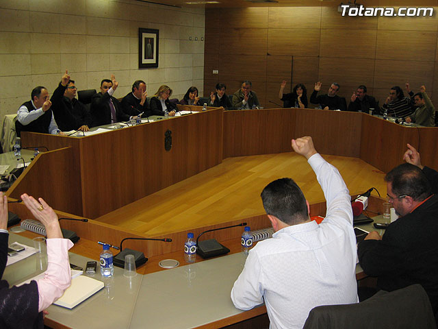El pleno reconocerá mañana la labor de varios trabajadores del ayuntamiento de Totana con motivo de su jubilación, Foto 1