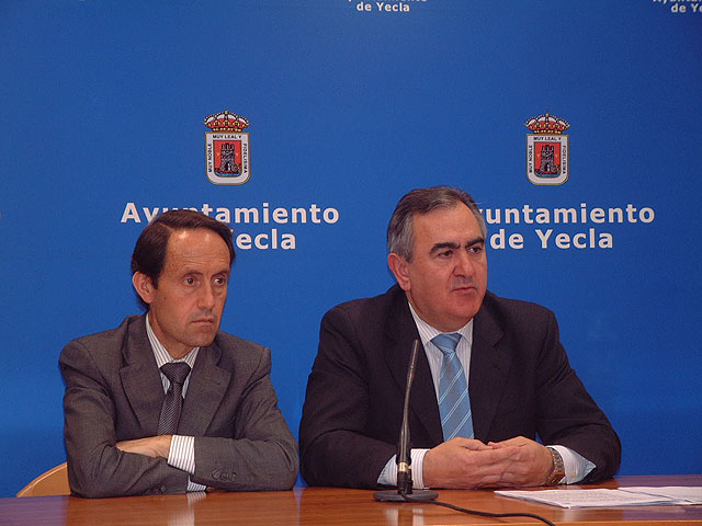 El delegado del Gobierno presenta en Yecla 7 proyectos por valor de más de 6 millones de euros financiados por el Gobierno de España - 1, Foto 1