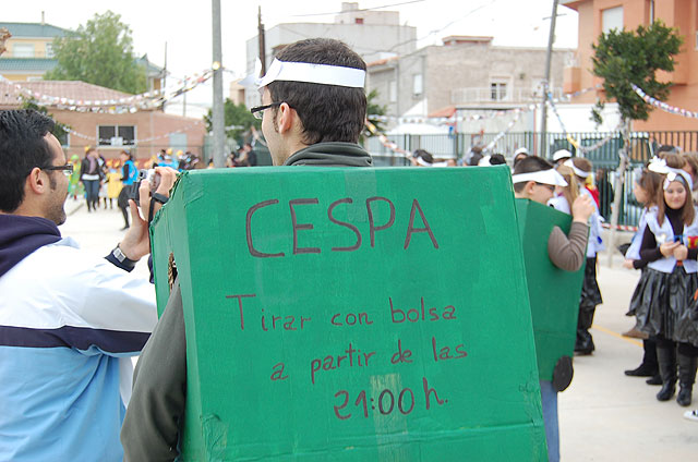 Más de 480 niños del Monte Anaor celebran el Carnaval bajo el lema “recicla” - 2, Foto 2