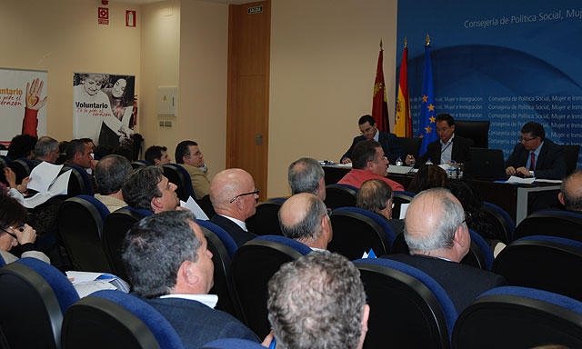 Bascuñana expuso esta tarde a los alcaldes la situación de las ayudas y prestaciones de dependencia para el presente año, Foto 1