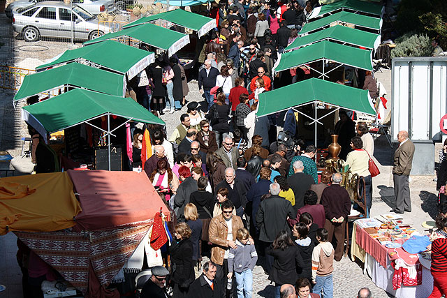 El Mercadillo ‘El Mesoncico’ bate su récord de puestos artesanos - 1, Foto 1