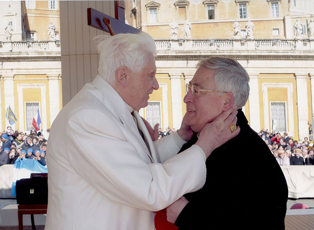 Entrevista al Obispo de la Diócesis, Mons. Juan Antonio Reig Pla, sobre la peregrinación diocesana a Roma que hicieron la semana pasada - 1, Foto 1