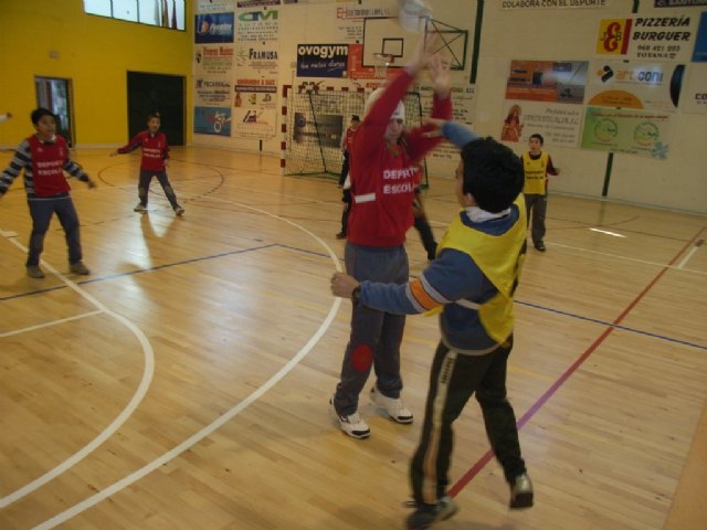La concejalía de Deportes organizó una jornada de Balonmano Alevín, Foto 1