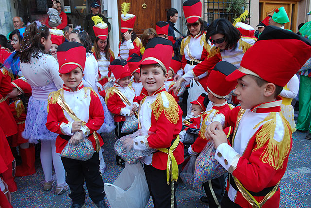 Los escolares, protagonistas de la tarde de Carnaval - 1, Foto 1