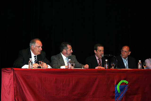 El Director General de Comercio se reune con los comerciantes que participaran en el I Outlet de Alcantarilla - 2, Foto 2