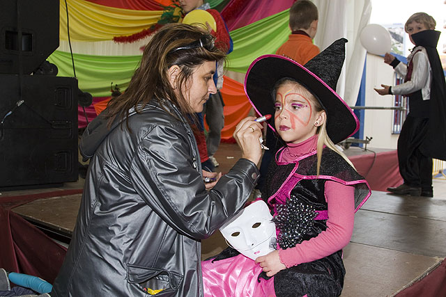 Los niños y niñas mazarroneros disfrutan del carnaval, Foto 1