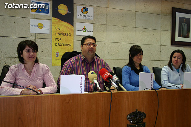 Presentan la reapertura del Servicio de Voluntariado y la nueva edición del libro “Comercio Solidario”, Foto 3