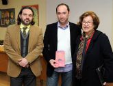 La Universidad de Murcia presentó el libro ganador del premio de poesía “Dionisia García” en la Facultad de Letras