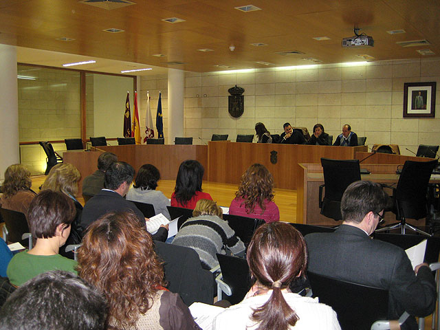 La asamblea general del Consejo Local para el Desarrollo Económico y el Empleo de Totana crea la Comisión Permanente, Foto 1