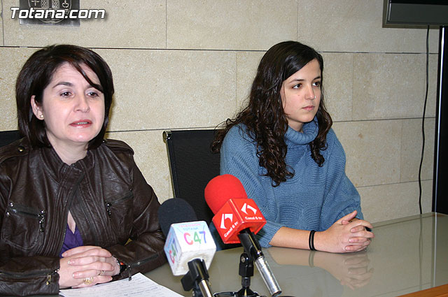 El Ayuntamiento pondrá en marcha un servicio especial de atención al ciudadano para tramitar las reclamaciones de las facturas de las compañías de electricidad, Foto 1