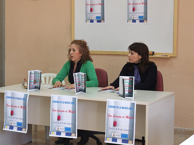 Con corazón de mujer, un homenaje a las mujeres blanqueñas - 1, Foto 1