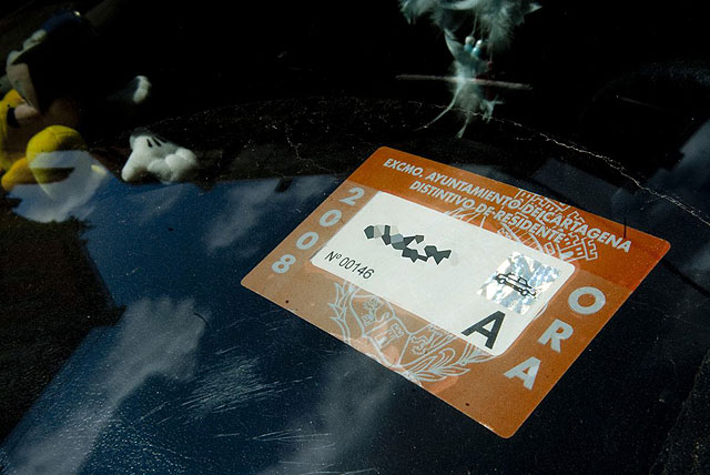 Al cobro las tarjetas de aparcamiento para residentes de la ORA - 1, Foto 1