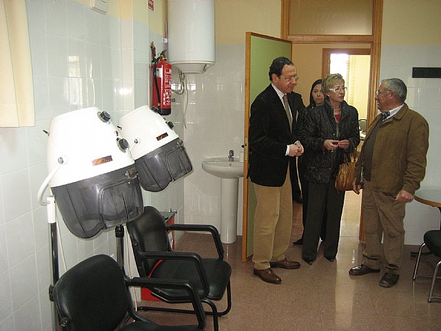 La ampliación del centro de mayores de Corvera permite a sus socios disfrutar de mejores instalaciones - 1, Foto 1