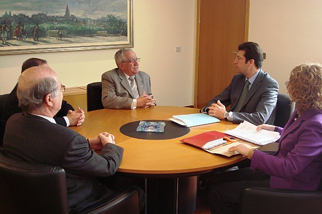 Ruiz: “Esta ley pondrá a la Región a la cabeza de España en agilidad y en tramitación medioambiental” - 2, Foto 2