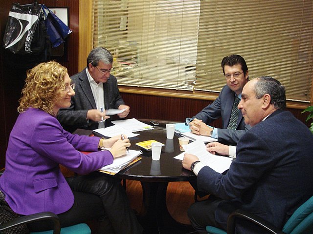 Ruiz: “Esta ley pondrá a la Región a la cabeza de España en agilidad y en tramitación medioambiental” - 4, Foto 4