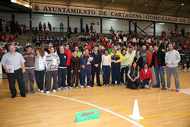 400 escolares disfrutan del programa municipal Jugando al Atletismo - 1, Foto 1