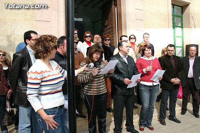 Totana se suma a la conmemoracin del “Da Mundial de las Enfermedades Raras” con una concentracin en la que se ha procedido a la lectura del manifiesto “Por un pacto de todos” - 2