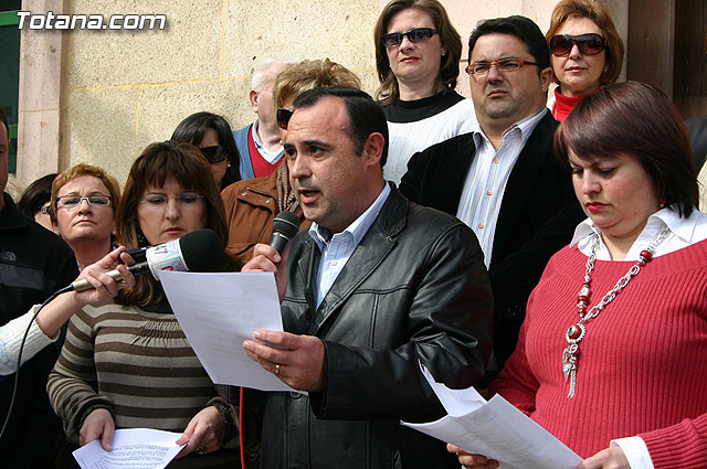 Totana se suma a la conmemoracin del “Da Mundial de las Enfermedades Raras” con una concentracin en la que se ha procedido a la lectura del manifiesto “Por un pacto de todos” - 7