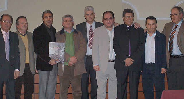 Beniel presenta su primer libro fotografía - 1, Foto 1