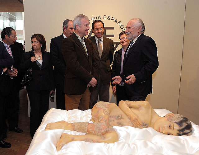 Valcárcel inaugura la exposición ‘La Dermatología: Un viaje en el tiempo’, que muestra los grandes avances de esta especialidad - 1, Foto 1