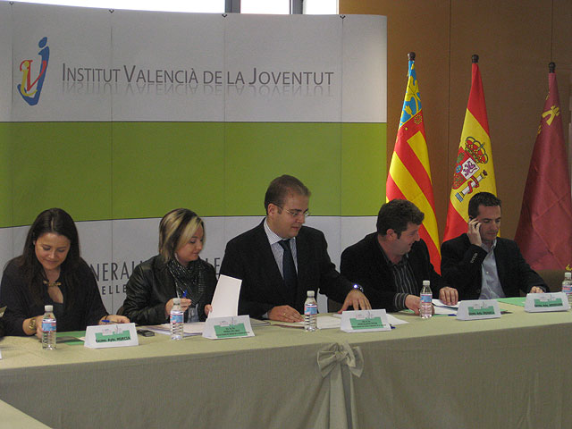 Las Comunidades de Murcia y Valencia apuestan por la transversalidad en las políticas de juventud - 1, Foto 1