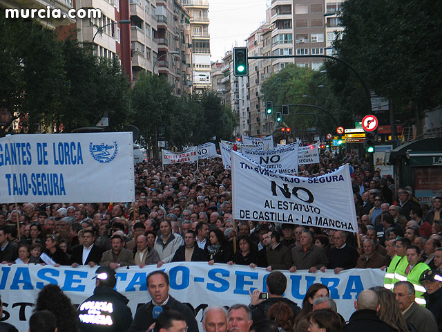 Un bando de Alcaldía pide a los ciudadanos que acudan a la manifestación el próximo 18 de marzo en murcia en defensa del mantenimiento del trasvase Tajo-Segura, Foto 1