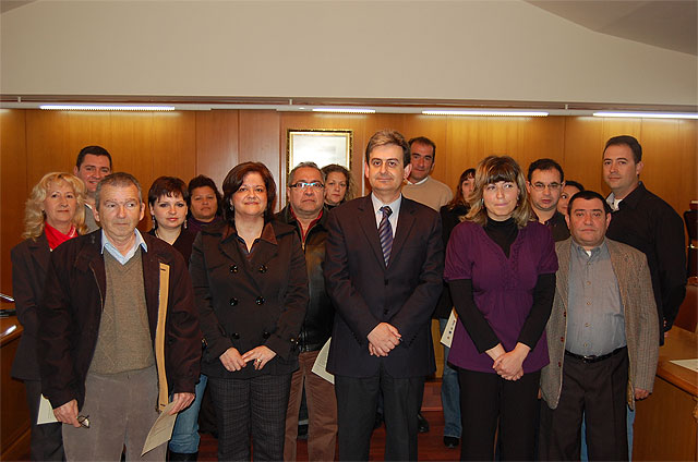 Entrega de diplomas a los integrantes del Taller de Empleo - 3, Foto 3