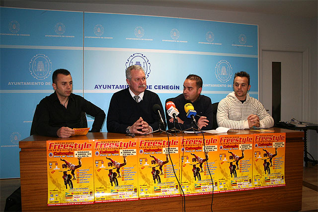 Se presenta el I Motocross Freestyle Internacional - 1, Foto 1