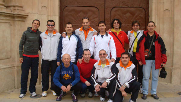 Todos los miembros del Club Atletismo Totana finalizan la maratn de Barcelona por debajo de las 4 horas - 2