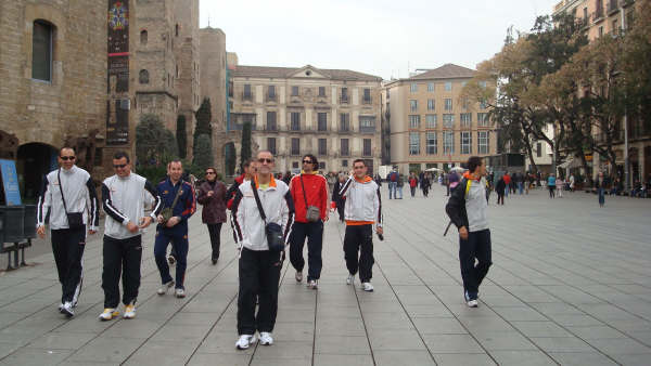Todos los miembros del Club Atletismo Totana finalizan la maratn de Barcelona por debajo de las 4 horas - 11