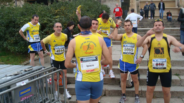 Todos los miembros del Club Atletismo Totana finalizan la maratn de Barcelona por debajo de las 4 horas - 27