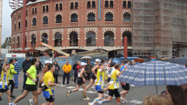 Todos los miembros del Club Atletismo Totana finalizan la maratn de Barcelona por debajo de las 4 horas - 46
