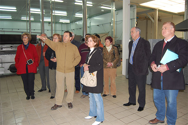 La artesanía ‘sale a la calle’ gracias a la celebración, en Jumilla, de las I Jornadas - 2, Foto 2