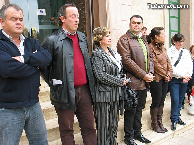 Totana condena la violencia de género a través de la concentración silenciosa en el Miércoles Blanco”, Foto 4