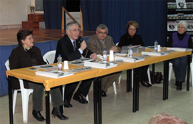 Nace la revista Mi Barrio para informar de las actividades de la Coordinadora del Barrio de la Concepción - 2, Foto 2